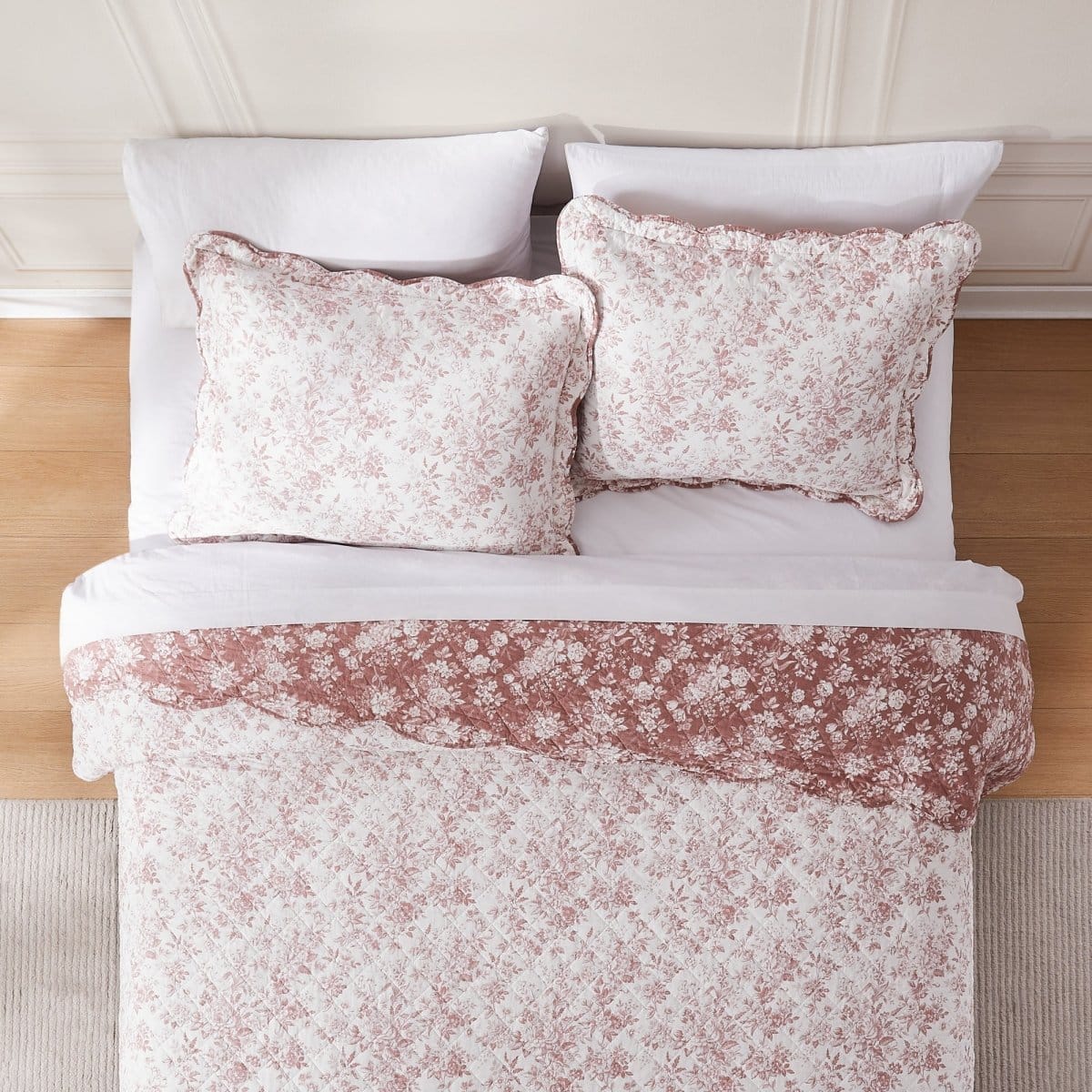 Peony Toile Reversible Cotton Quilt Set