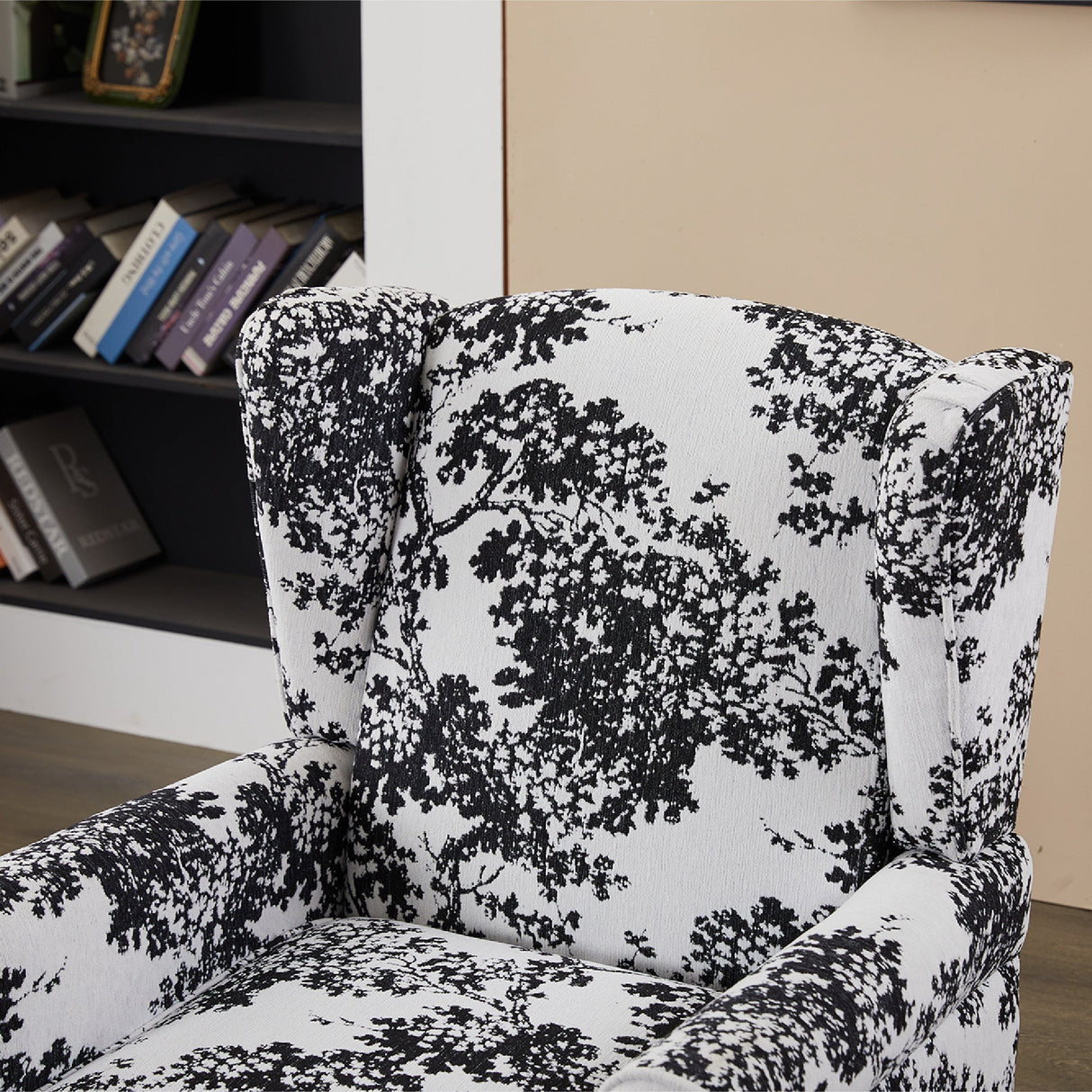 Willow Grove Coffee Table & Armchair Set