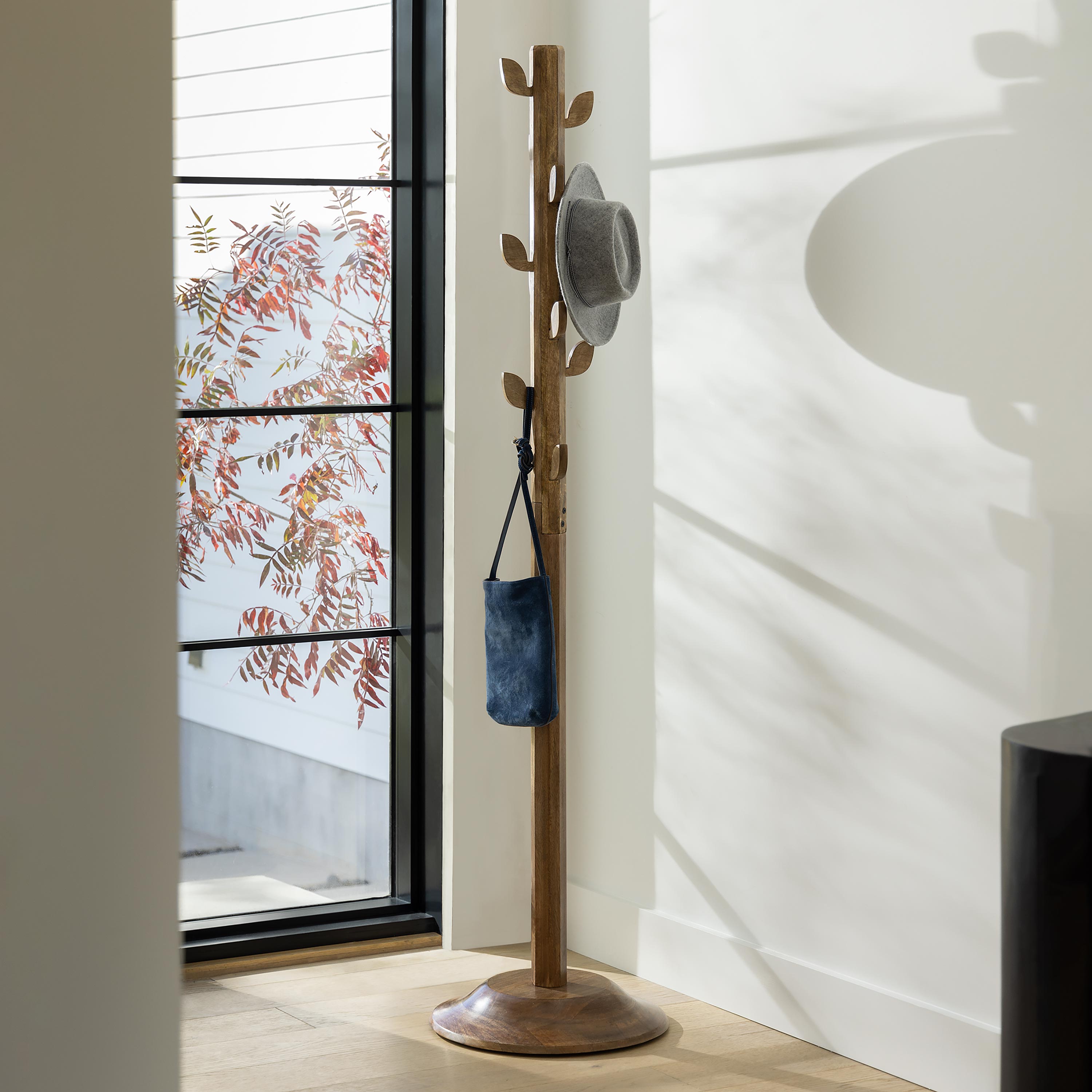 イデー　IDEE Wooden Coat Tree コートツリー Wooden Coat Tree｜インテリアアクセサリ｜IDEE SHOP Online