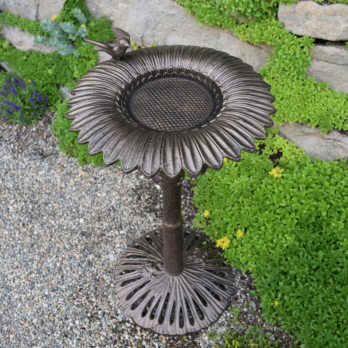 Round Cast Aluminum Metal 30-in Bird Bath with Sunflower Bowl