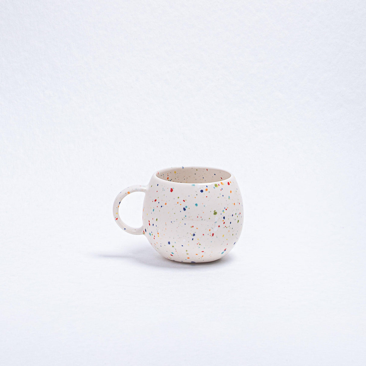 White Ball Stoneware Ceramic Mug, 17oz