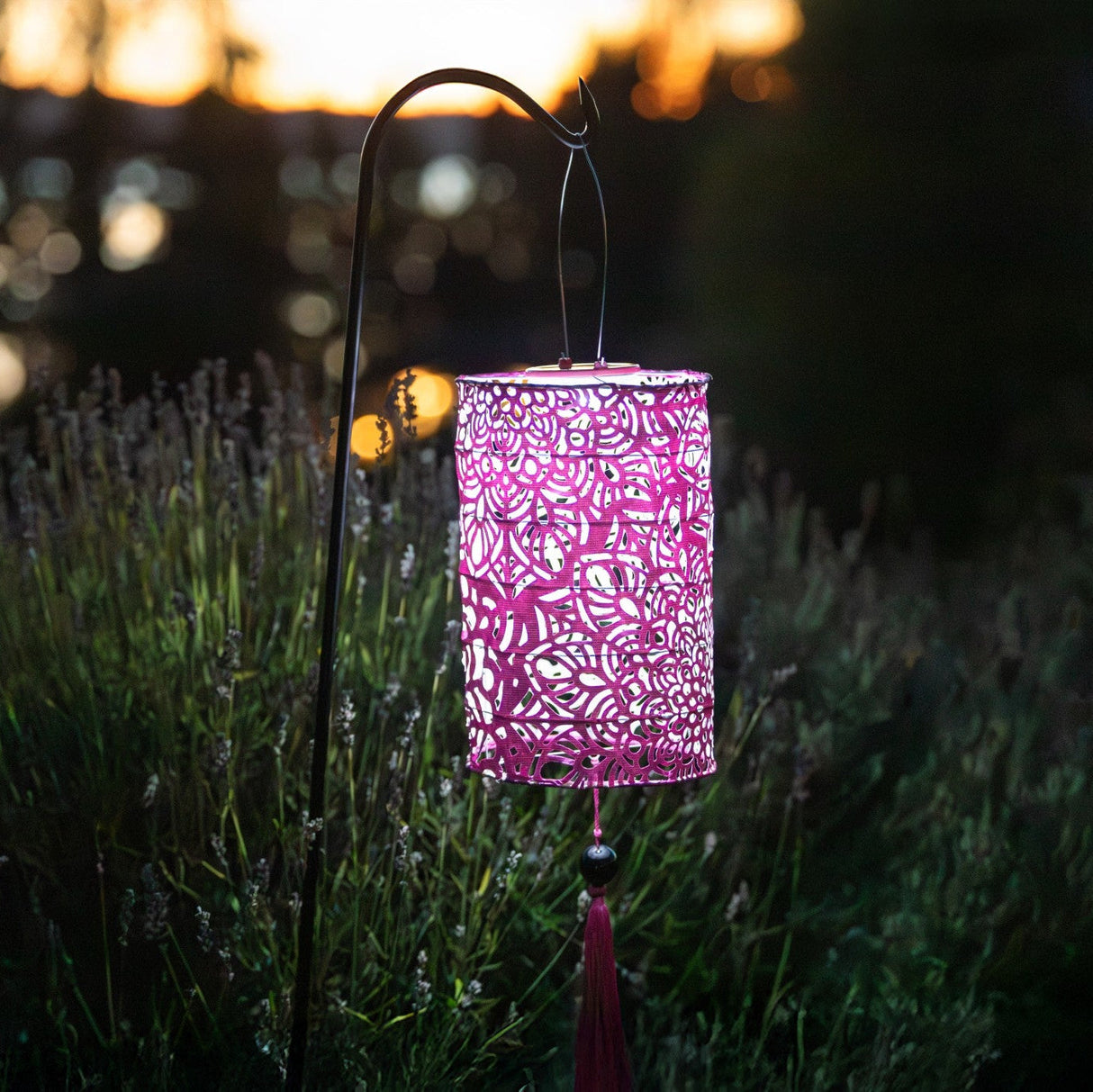 Soji Stella - Tassel Cylinder - 7.5" Solar Lantern