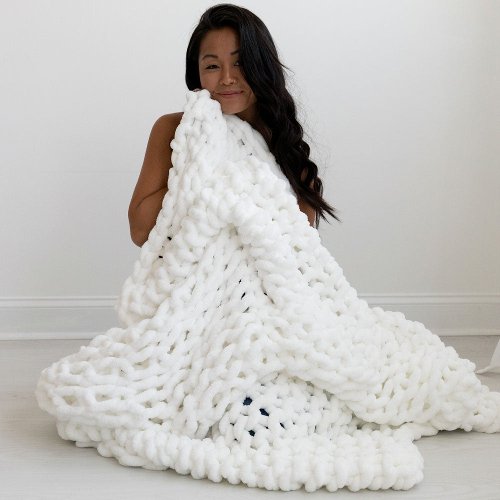 Infinite Chunky Knit Blanket, Minky, 43” x 70”, Blanc