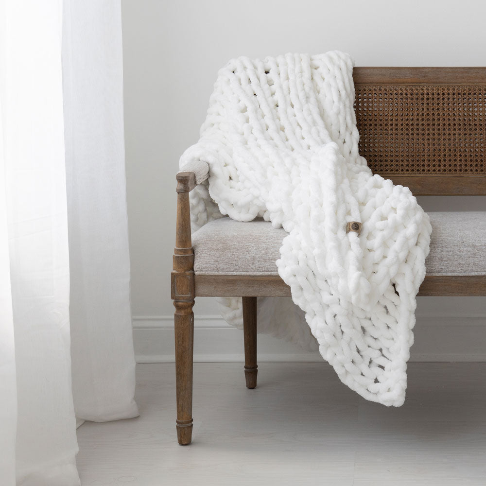 Infinite Chunky Knit Blanket, Minky, 43” x 70”, Blanc