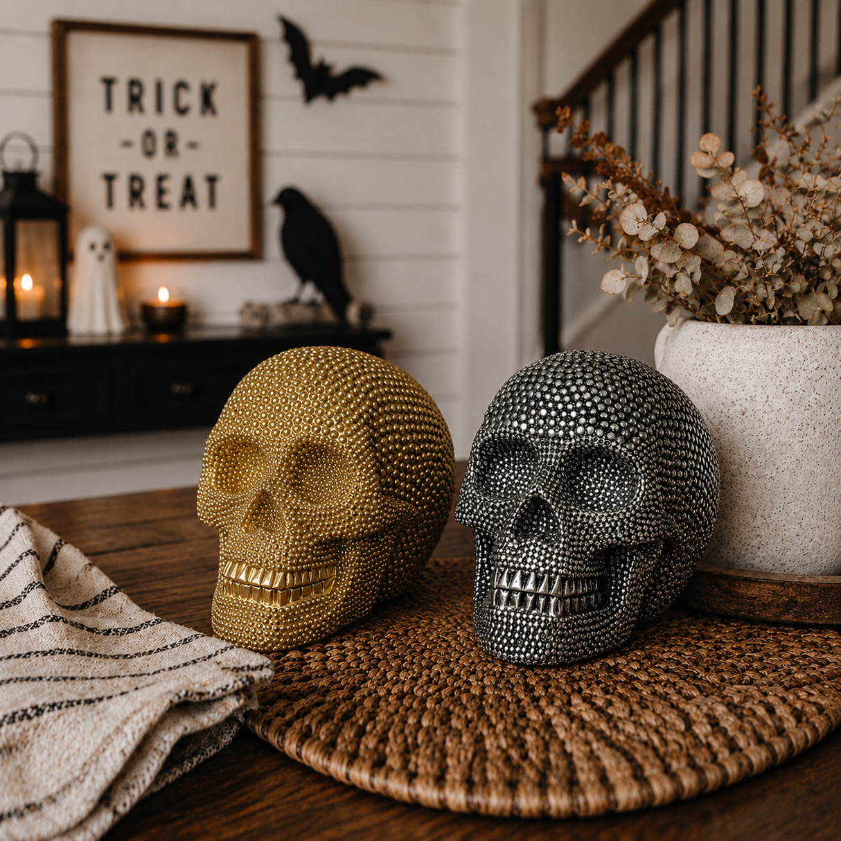 Tabletop Skull Statue
