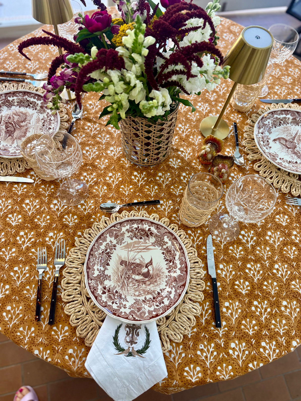 Laurel Tablecloth in Goldenrod