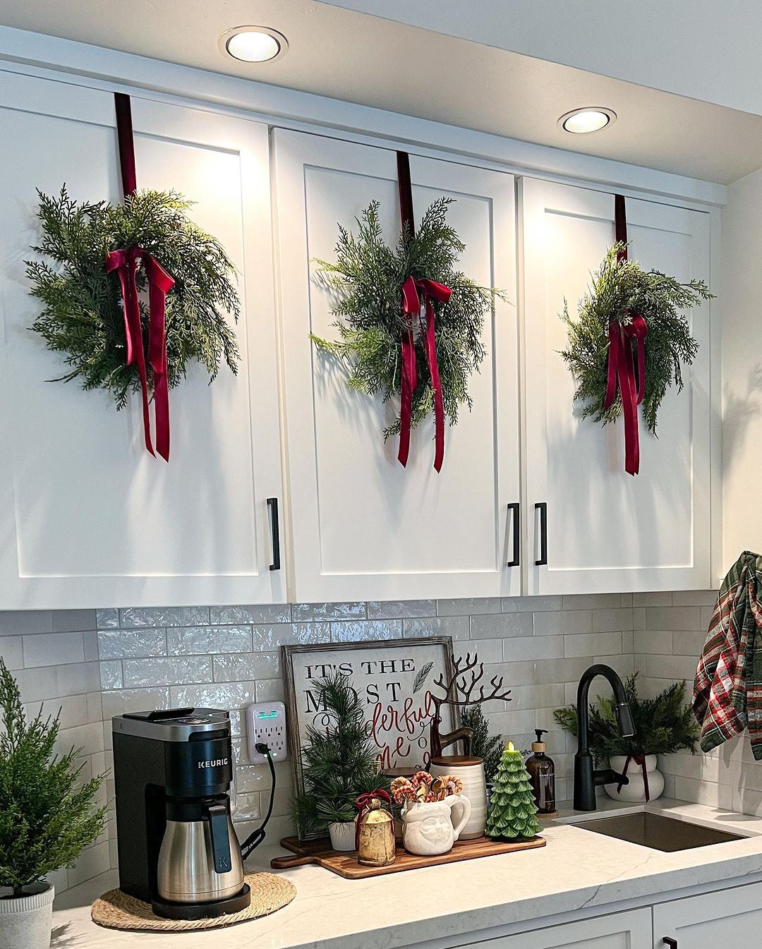 Traditional Red Mini Cedar Cabinet Wreaths with Ribbon
