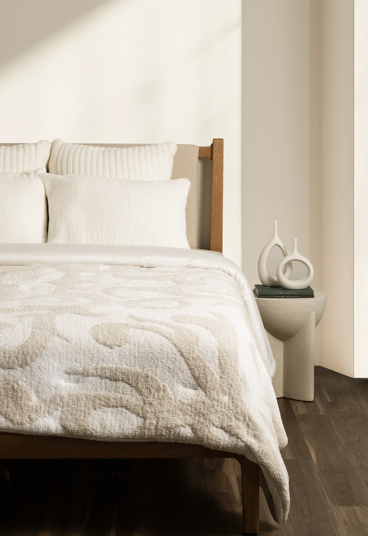 Snug Casablanca Comforter