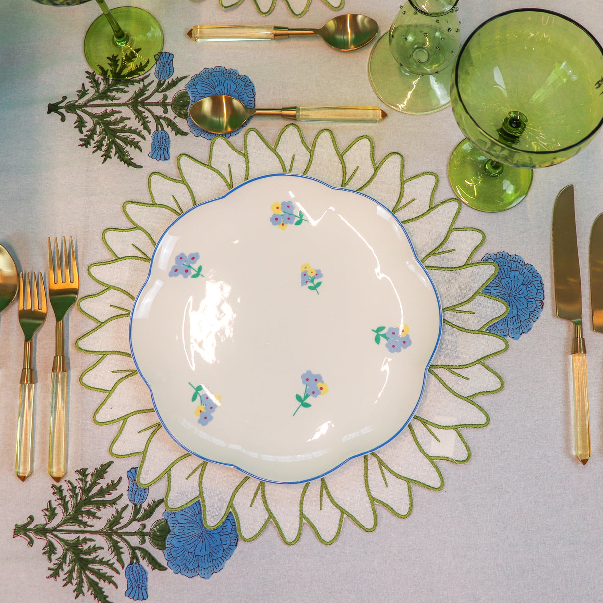 Toile de Blu Hortensia Tablecloth