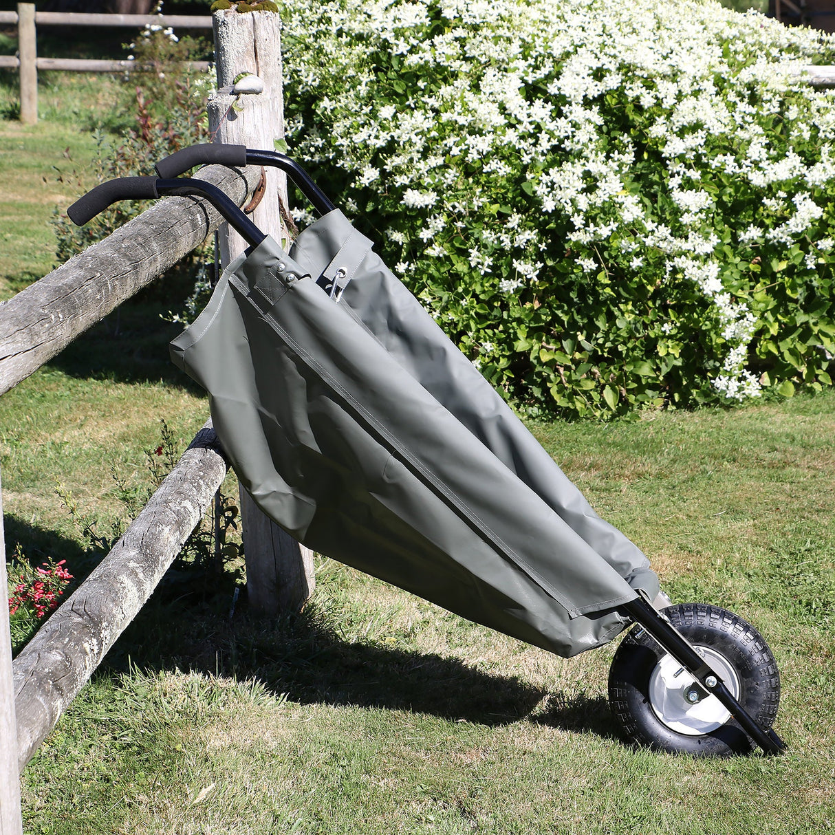 Original WheelEasy Foldable Garden Cart (Wheelbarrow)