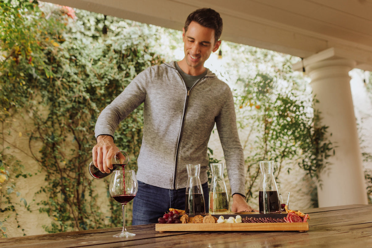 Cava Wine Tasting Kit with 4 Glass Carafes