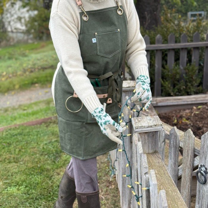 Gardening Apron - Waxed Canvas Apron with Pockets