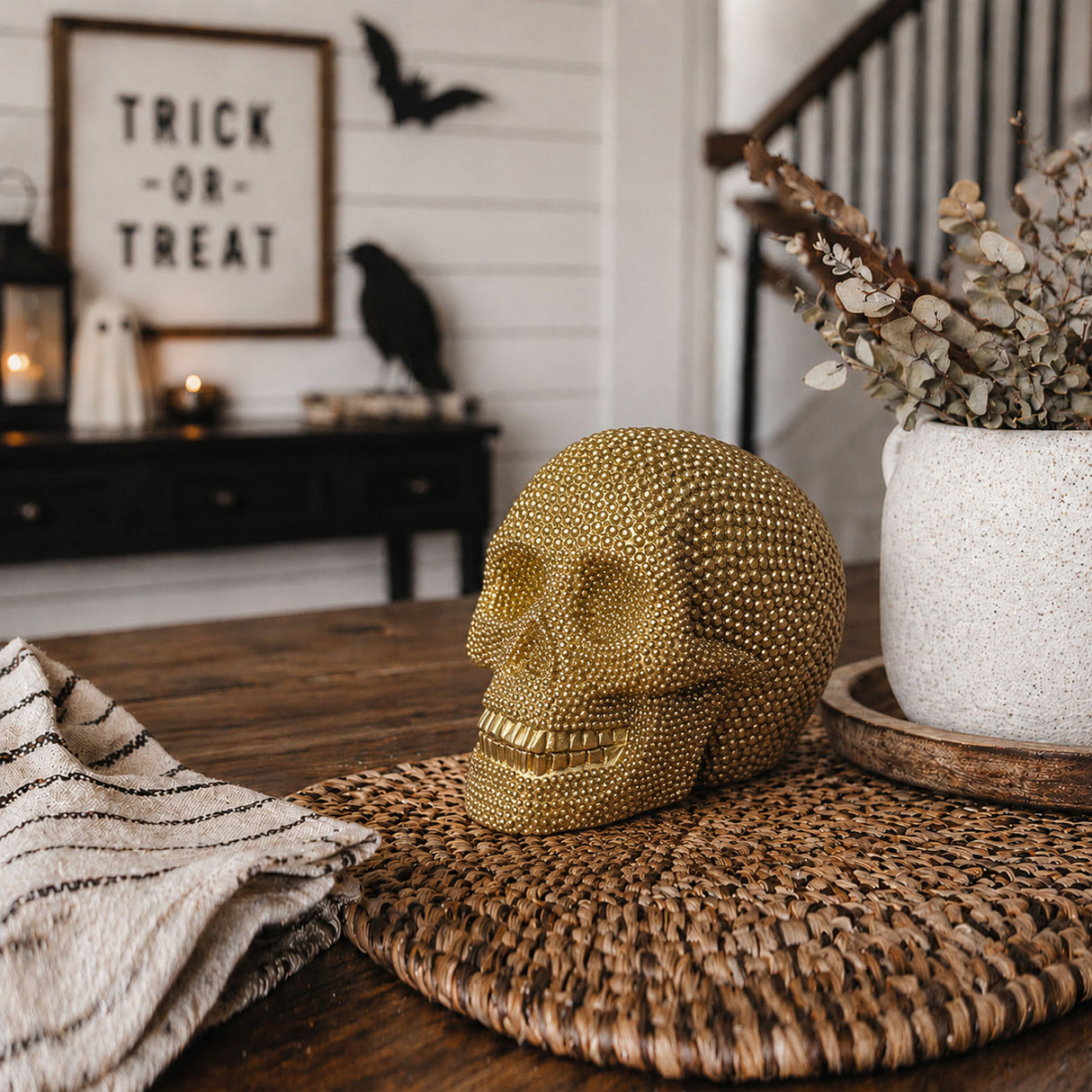 Tabletop Skull Statue