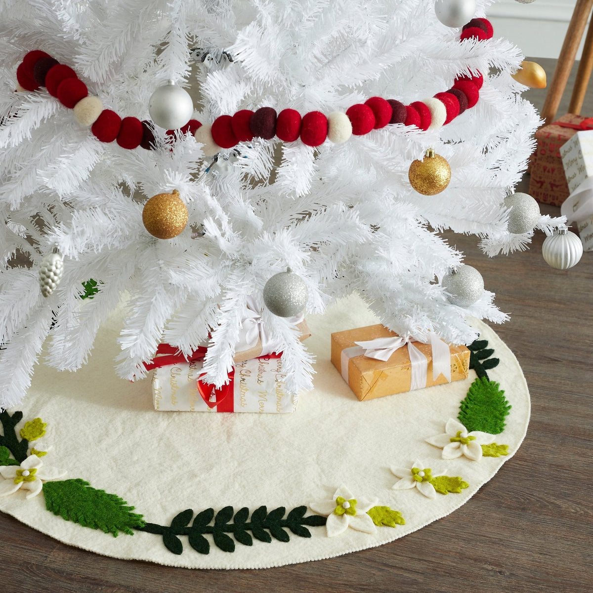 Handmade Christmas Tree Skirt Felt - Greenery Border Cream