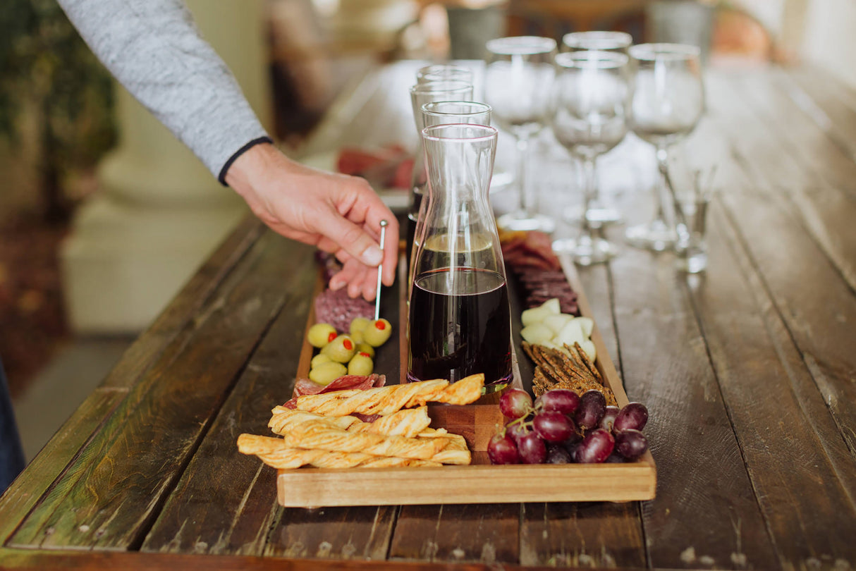 Cava Wine Tasting Kit with 4 Glass Carafes