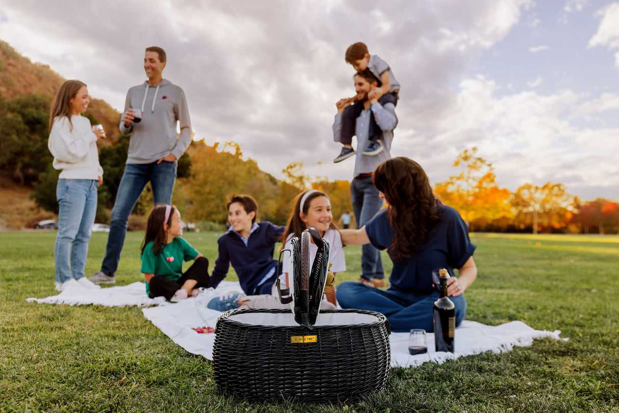 Evening Picnic Basket with Service for Two