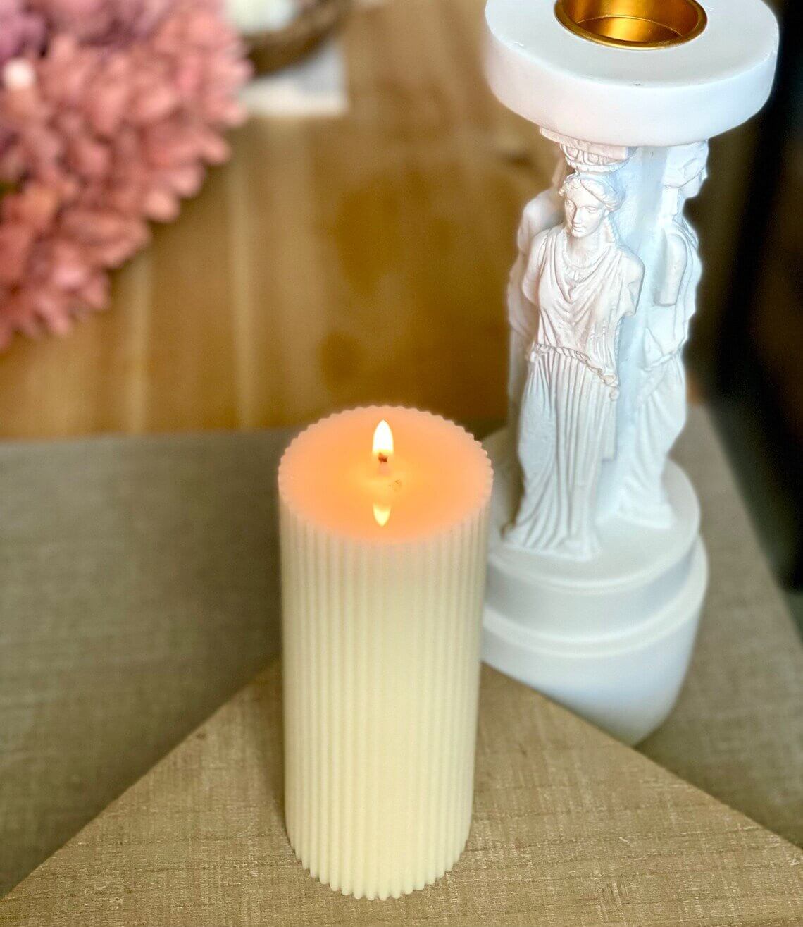 Minimalist Ribbed Candles
