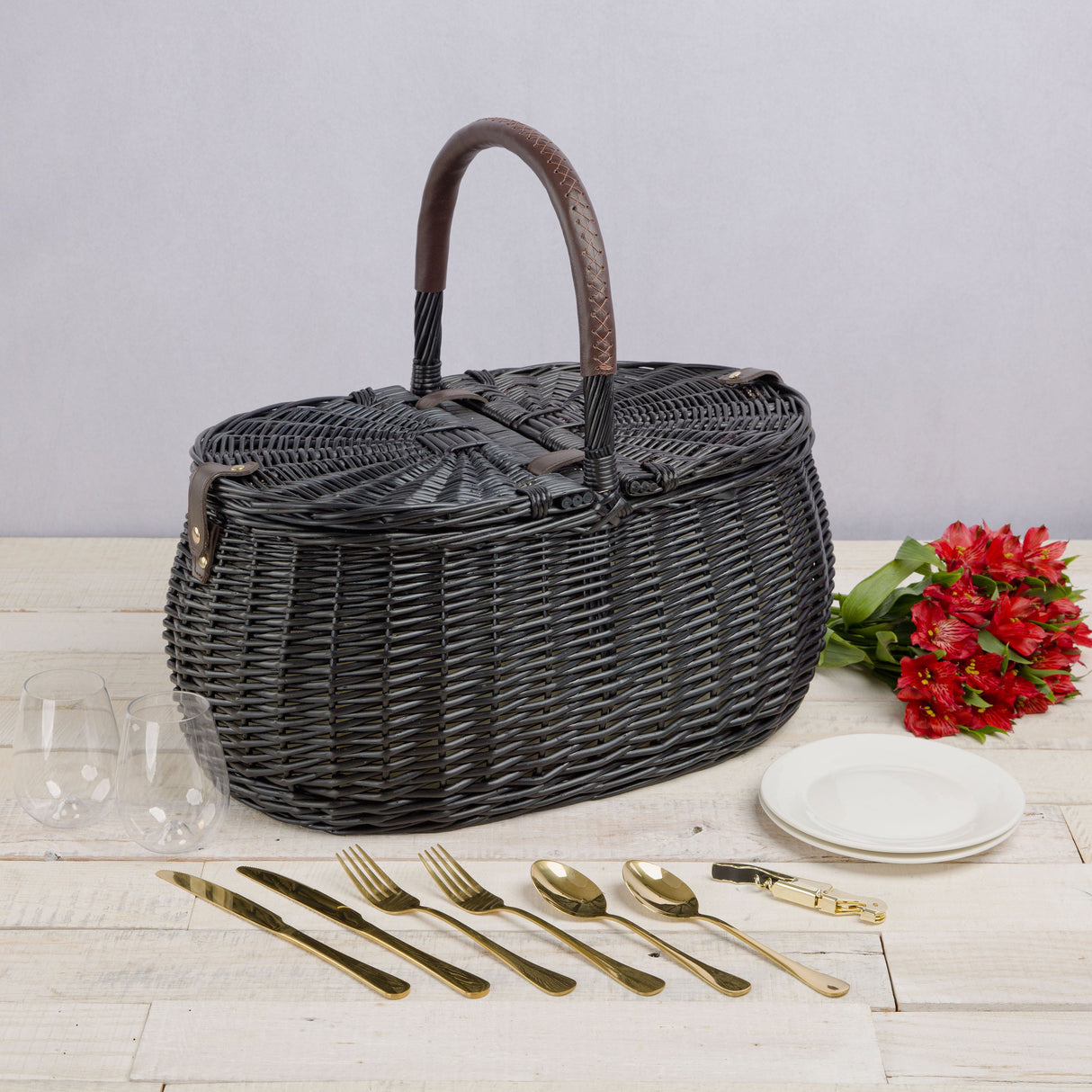 Evening Picnic Basket with Service for Two