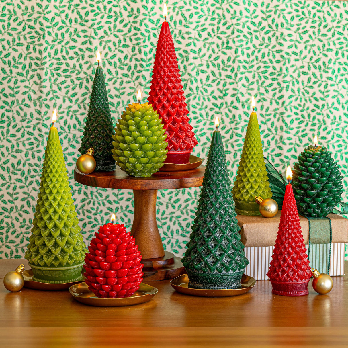 Signature Sculpted Pinecone Candle - Forest