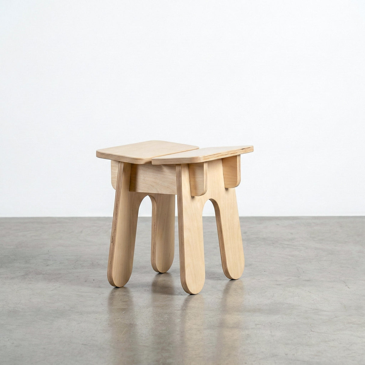 Burij Birch Stool