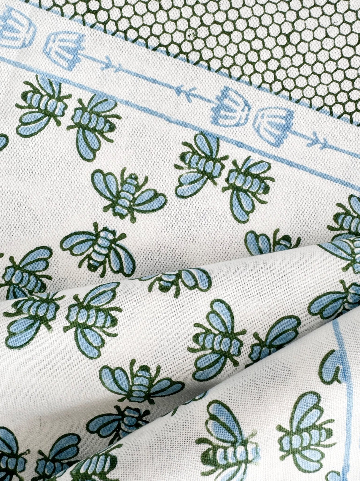 Honeybee Table Throw