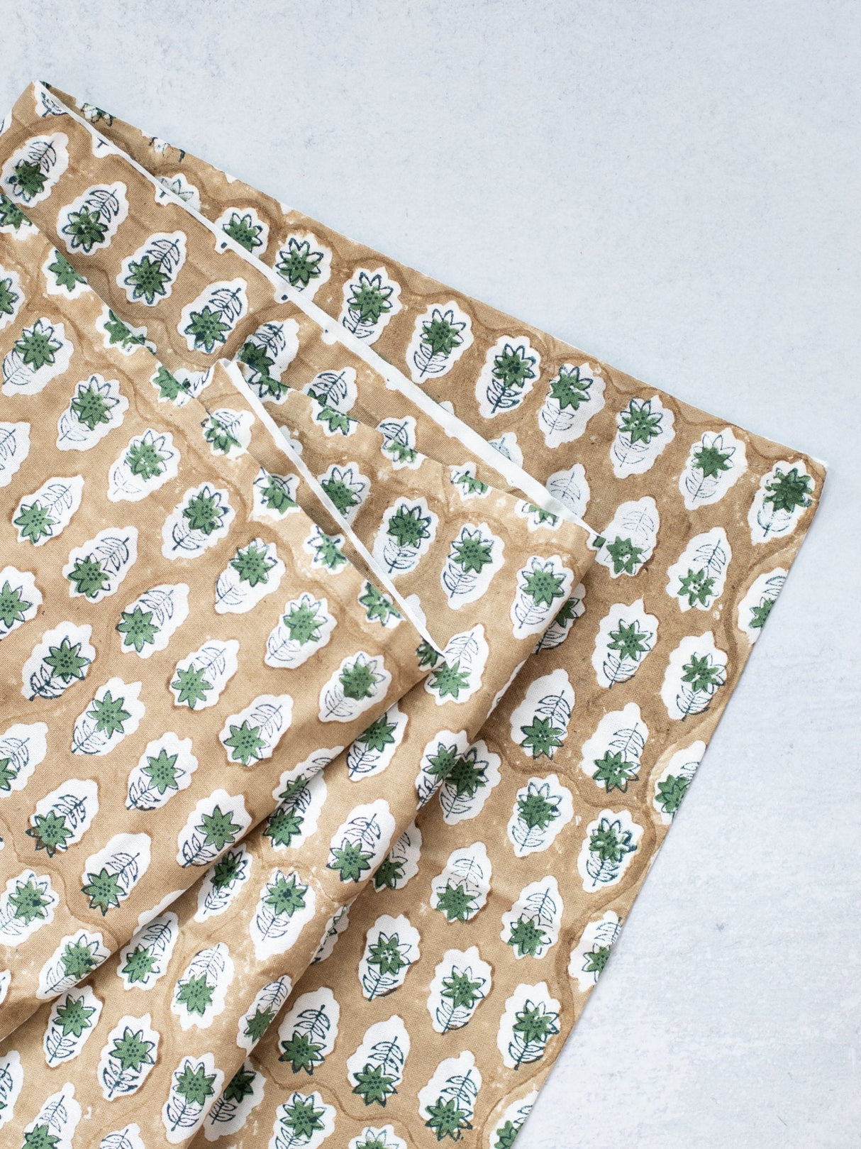 Table Throw (Ivory) - Poinsettia - Midnight, Chai, & Sage