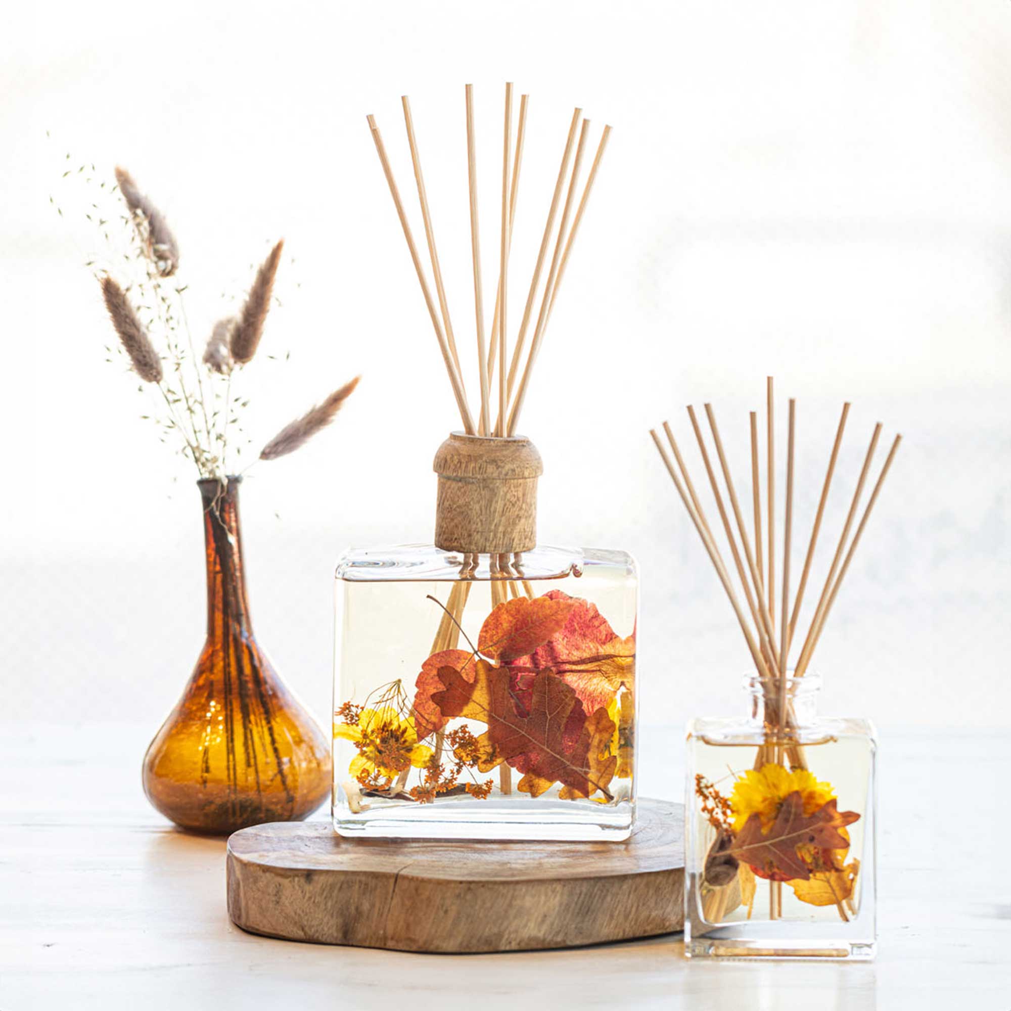 Rosy Rings Signature Botanical Reed Diffuser - Thumbnail 5