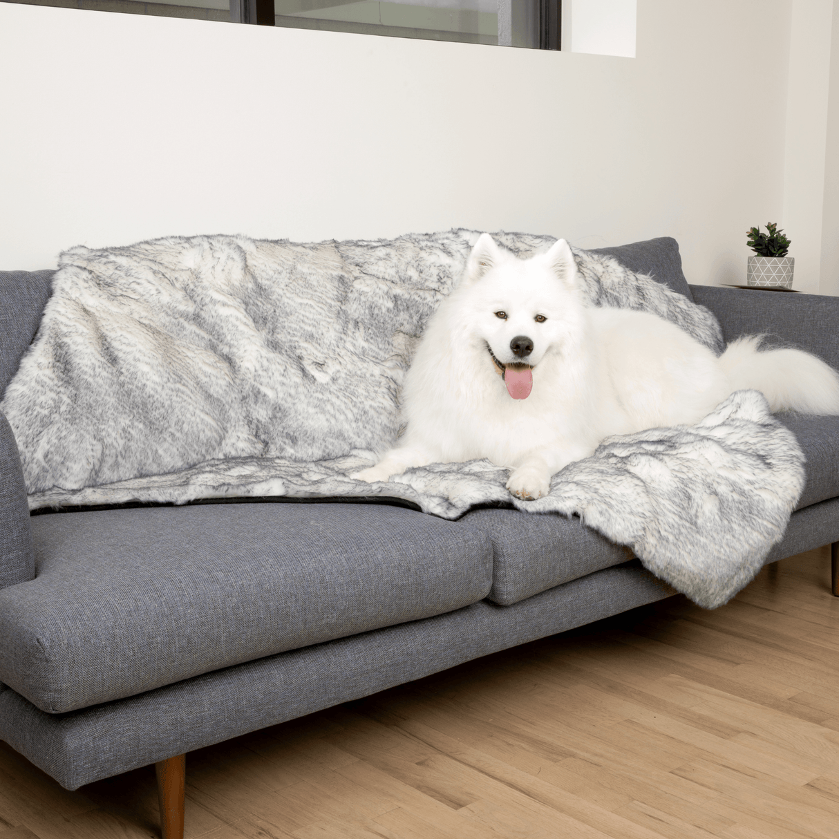 PupProtector™ Luxe Waterproof Faux Fur Blanket