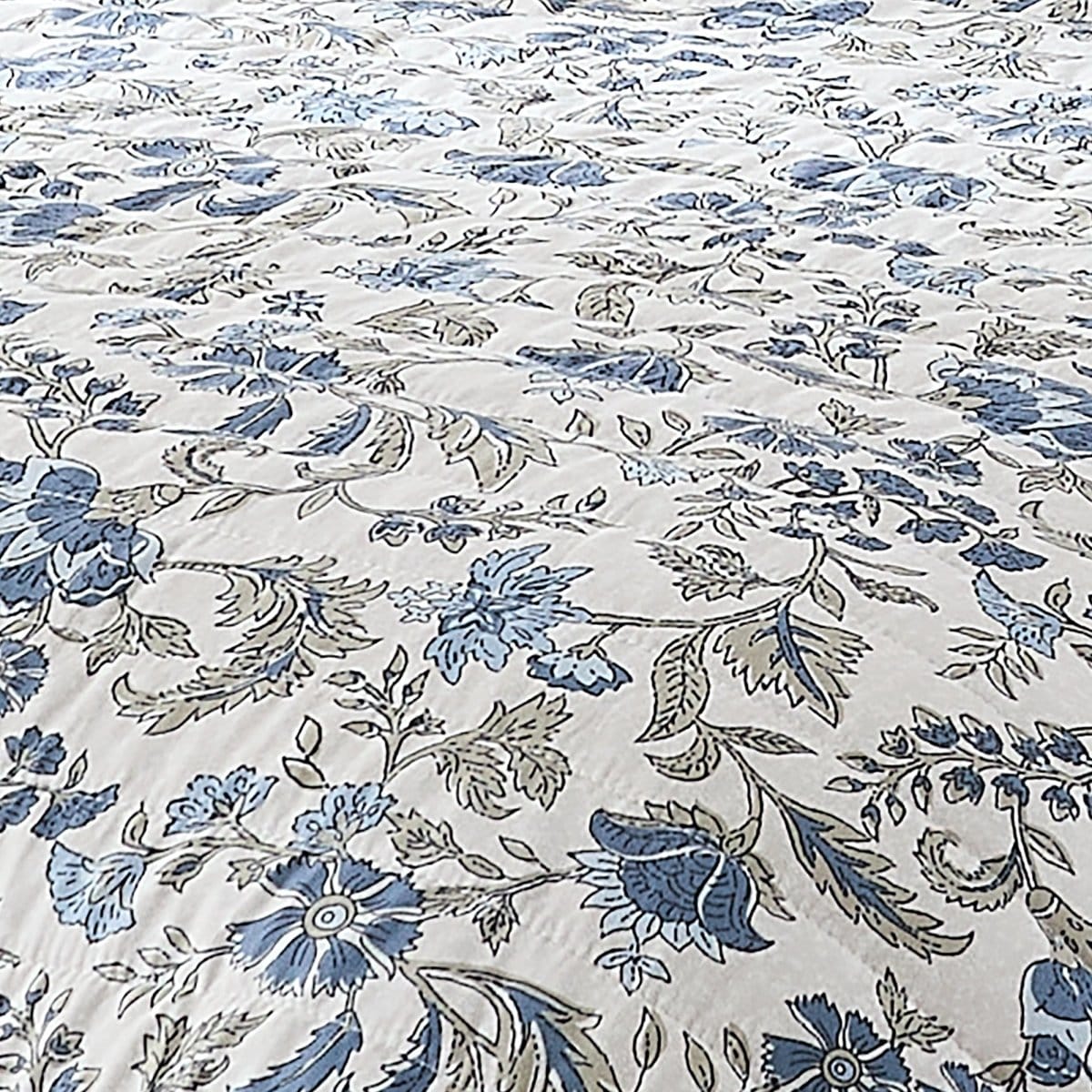 Lillian Block Print Reversible Quilt 6 Set