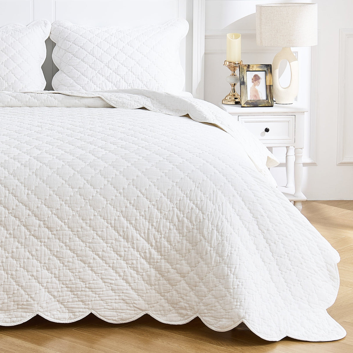 Diamond Scallop Cotton Voile Hand Stitched Quilt Set