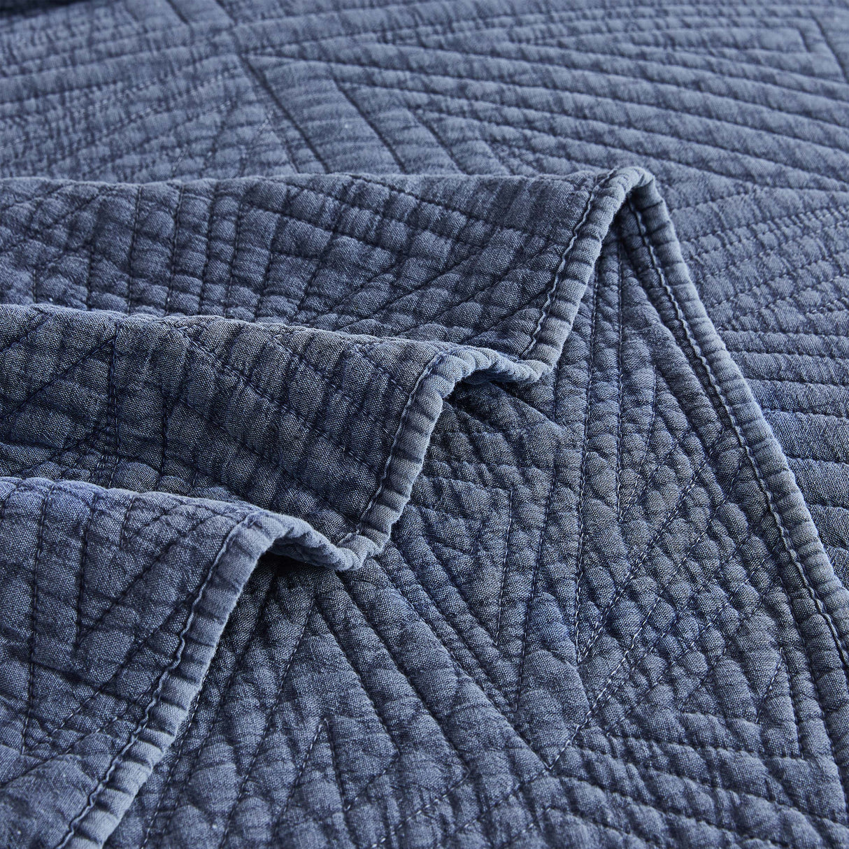 Dancing Triangles Stonewashed Cotton Quilt Set