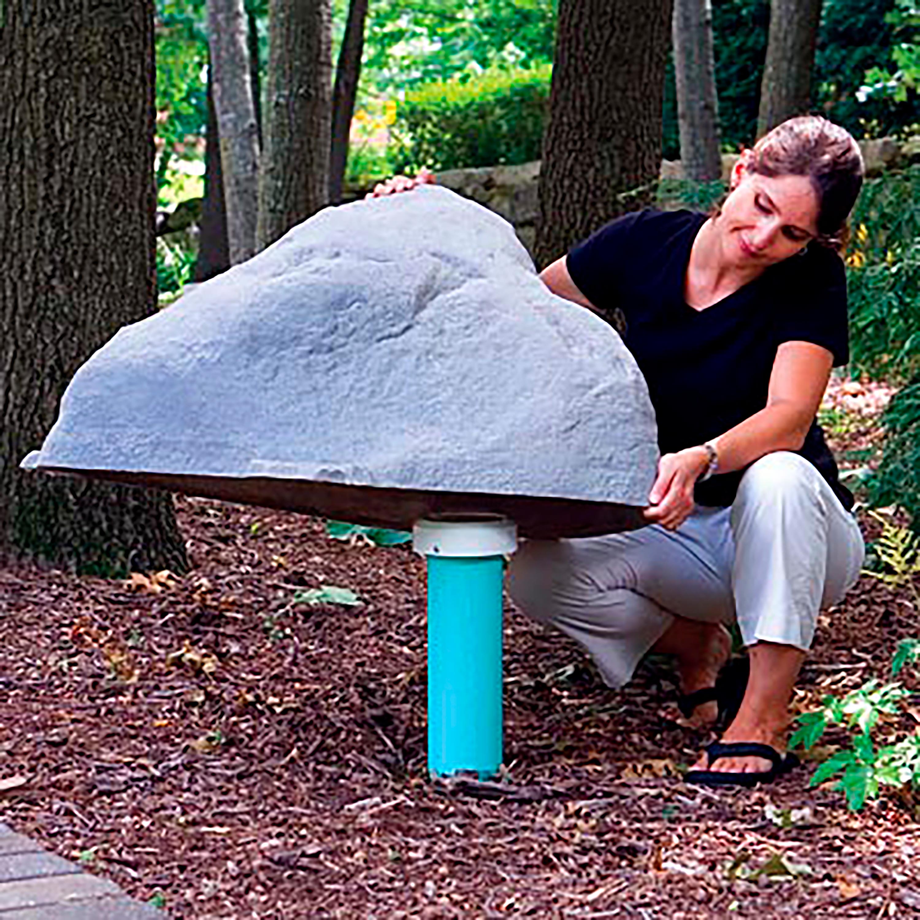 USA-Made Medium Mock Rock | Maintenance Free | Plow & Hearth