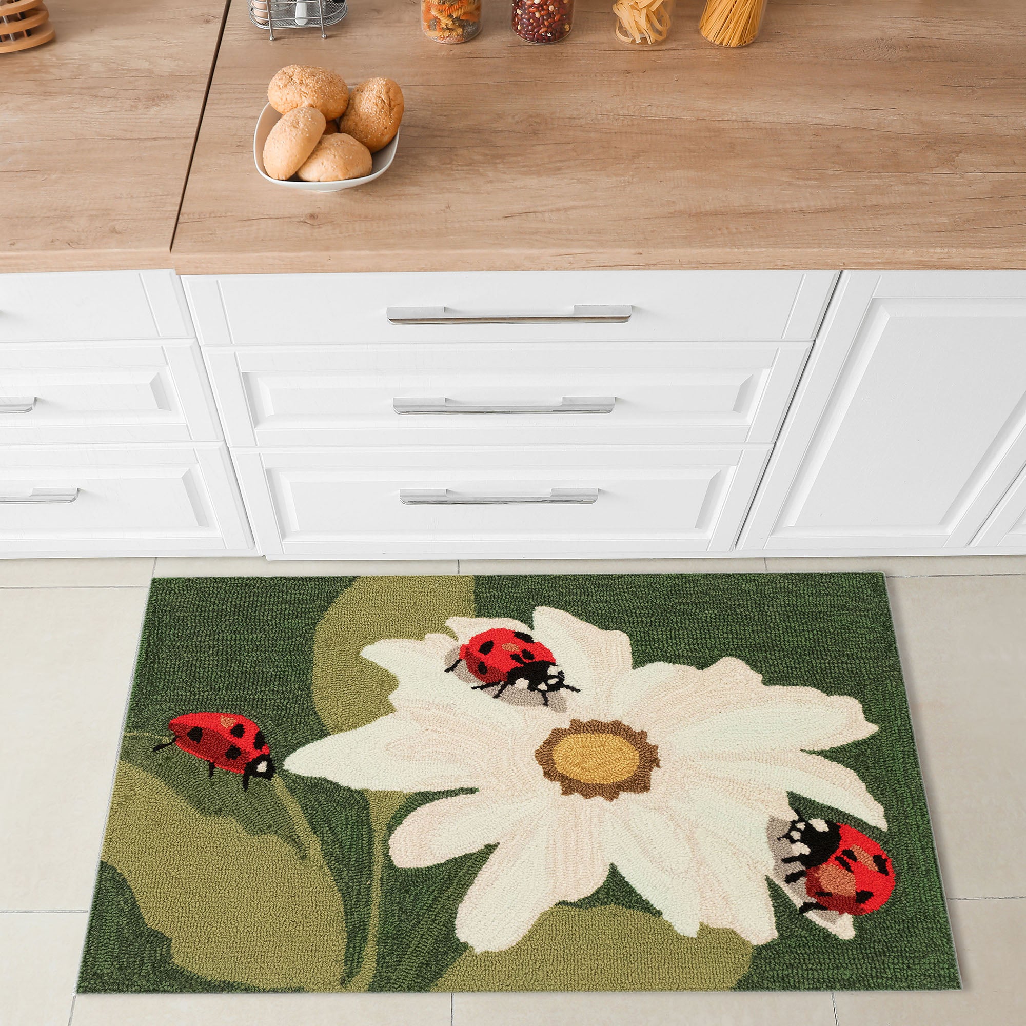 Liora Manne Frontporch Ladybugs Indoor/Outdoor Rug – Plow & Hearth