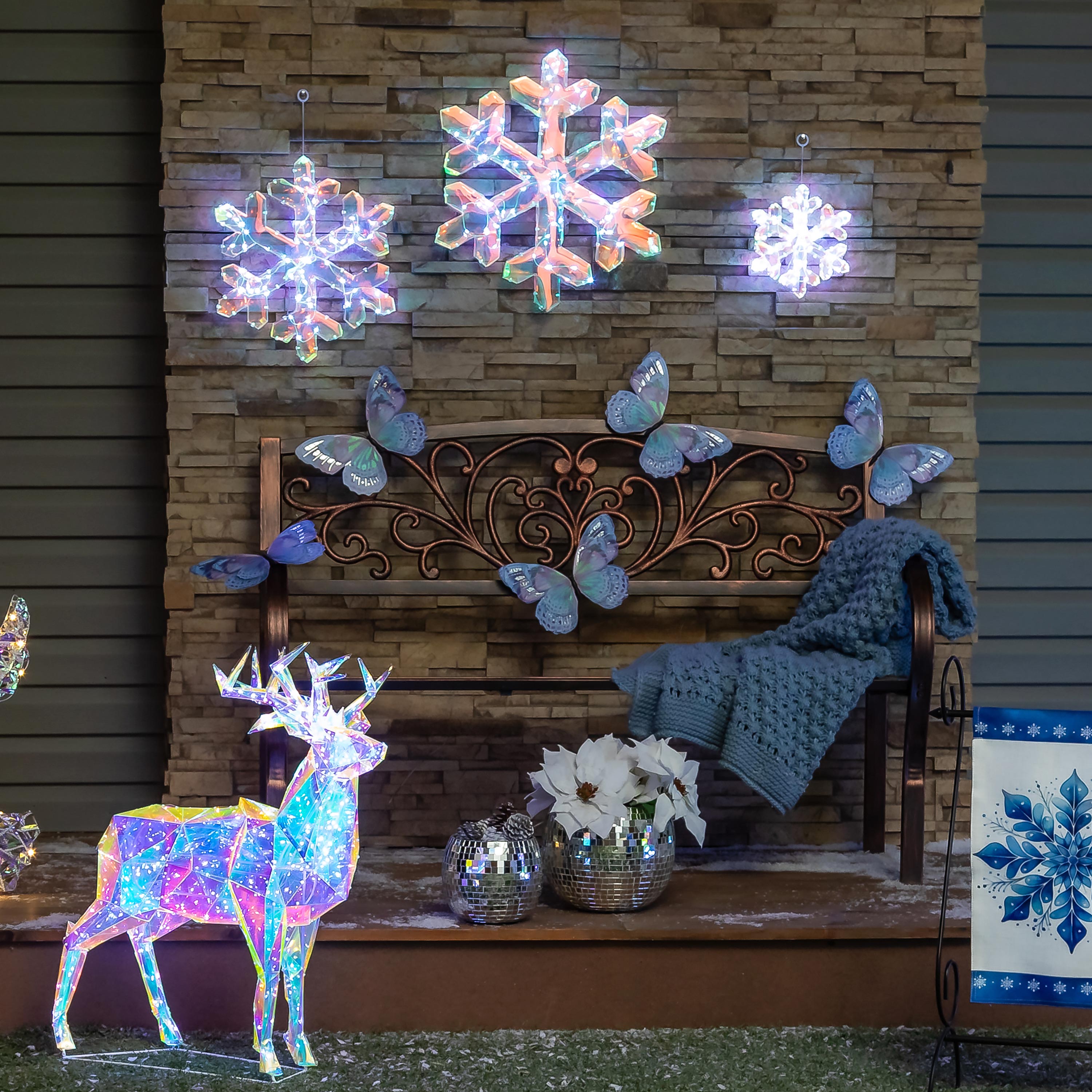 Pearl and Pine Outdoor Lamp & Lighting, LED Snowflake, 9