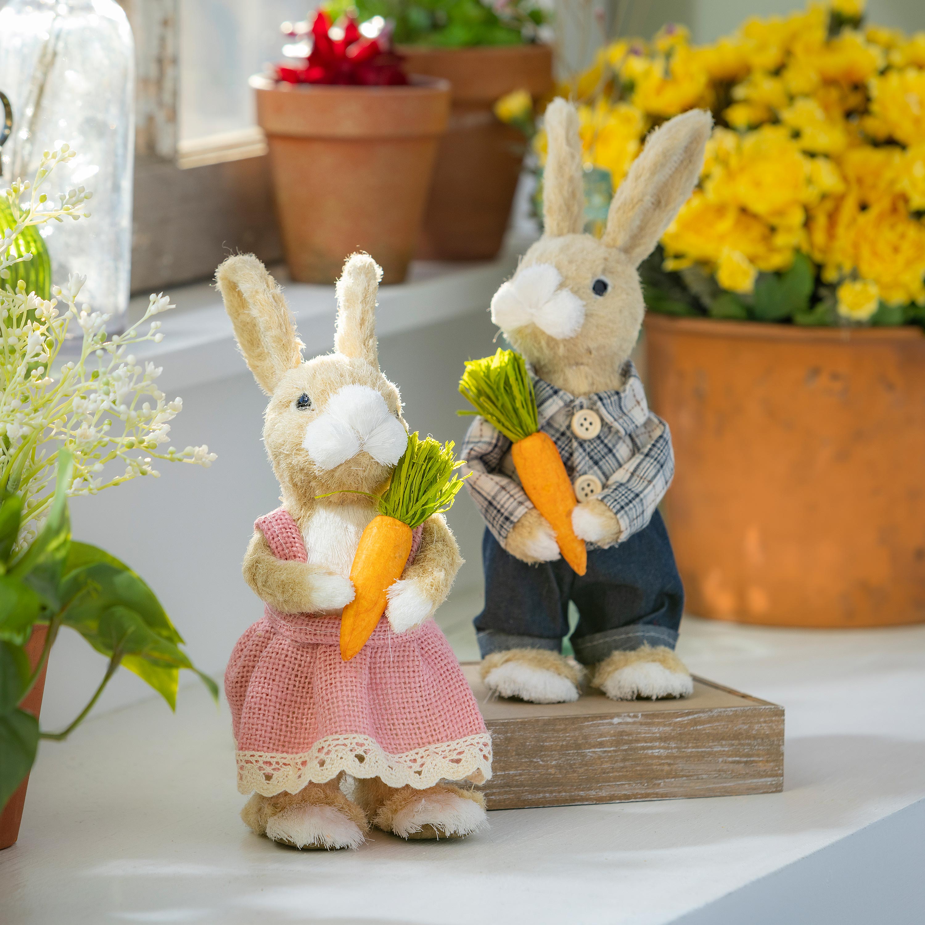 Outlet Easter Bunny Couple Set