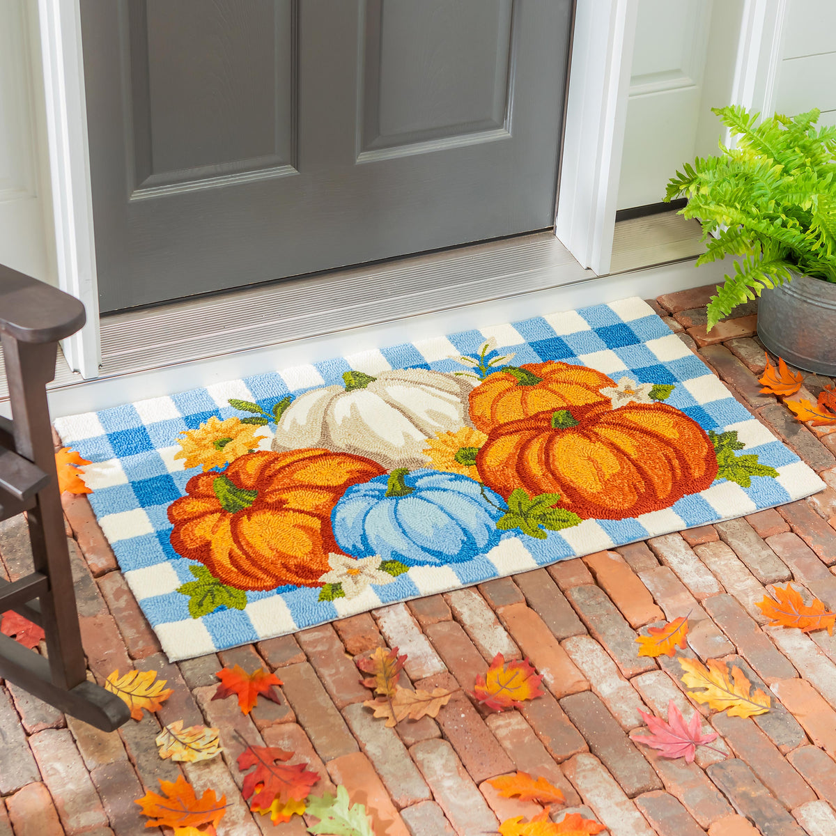 Indoor/Outdoor Pumpkin Patch Polypropylene Accent Rug 24
