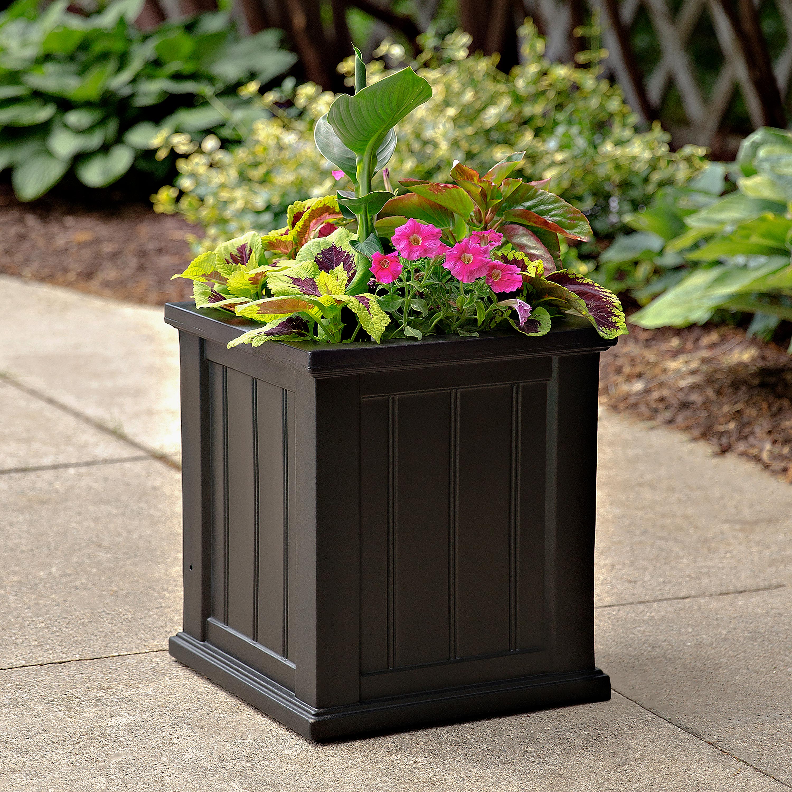 Lexington Self-Watering Planter, 16