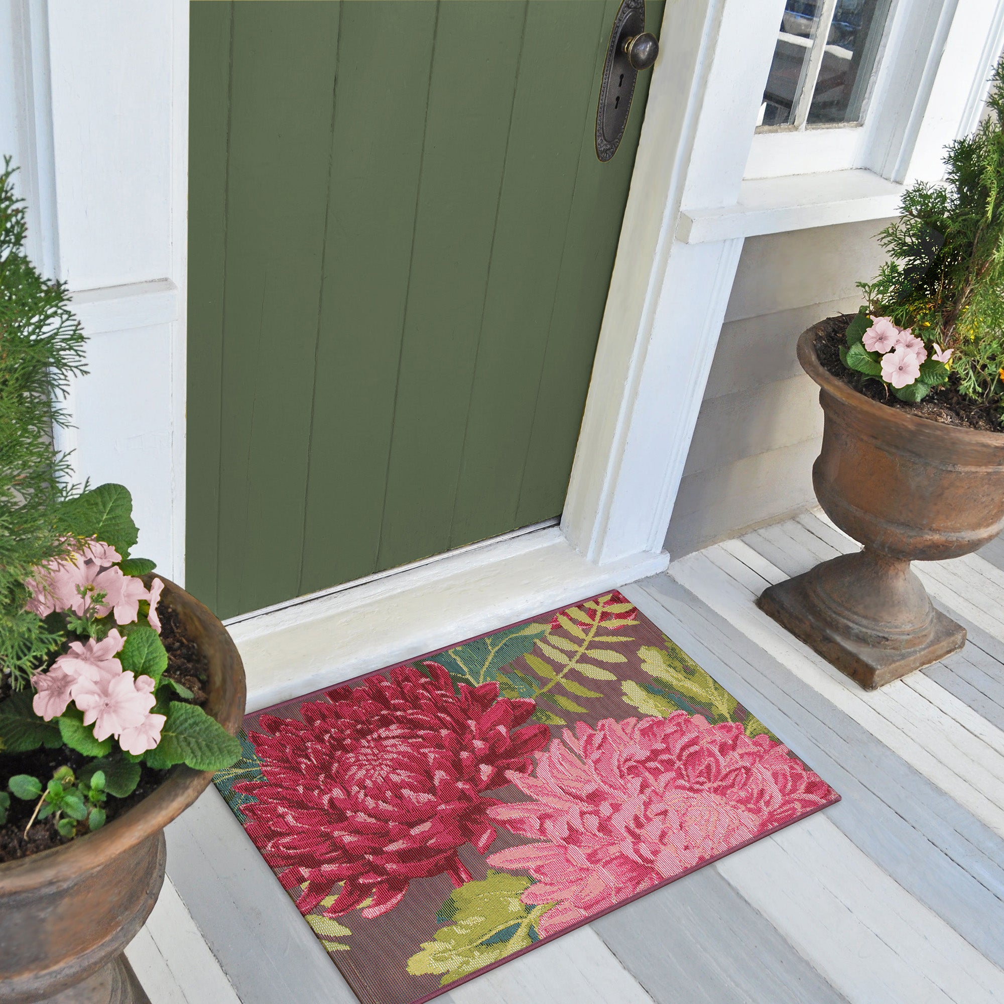 Esencia Mums Indoor/Outdoor Rug – Plow & Hearth