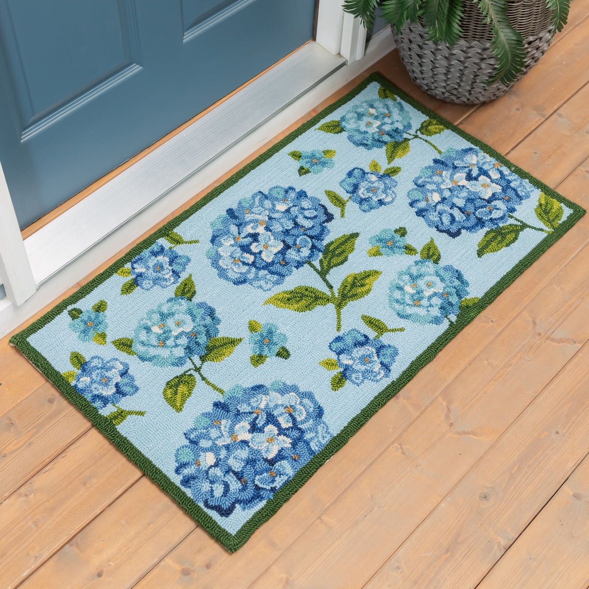 VivaStyle Indoor/Outdoor Hooked Rug, 24