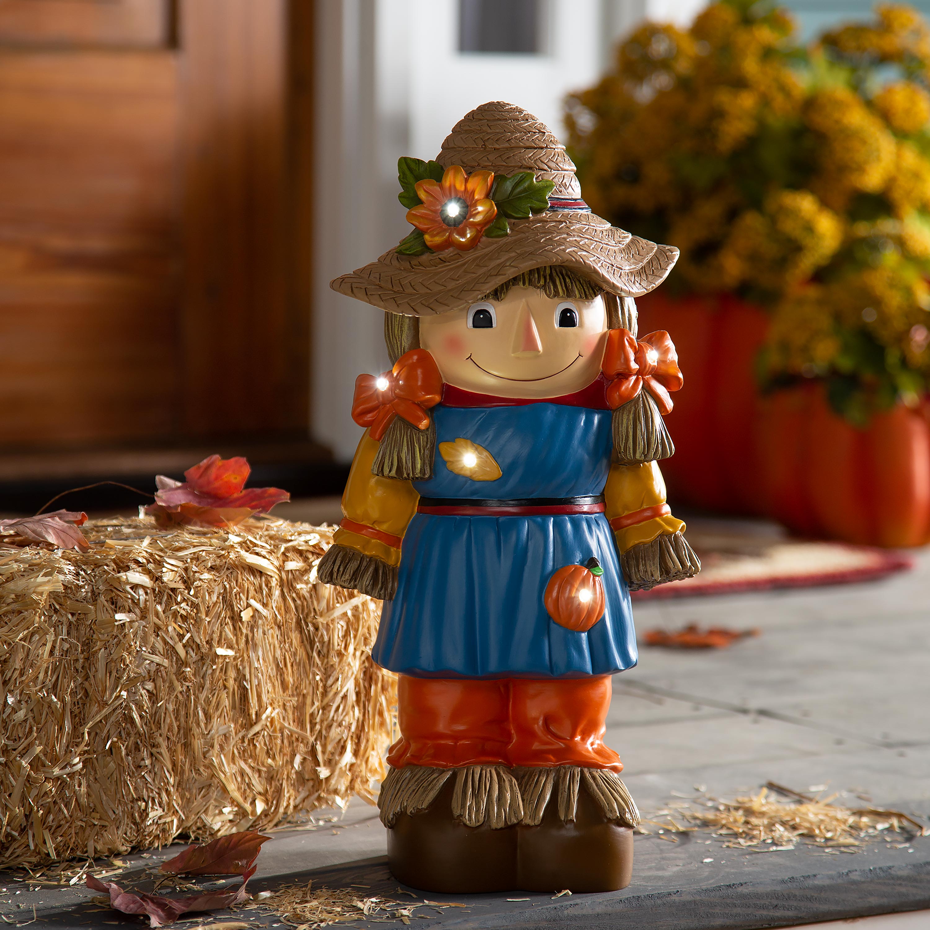 Indoor/Outdoor Lighted Scarecrow Shorty Statue – Plow & Hearth