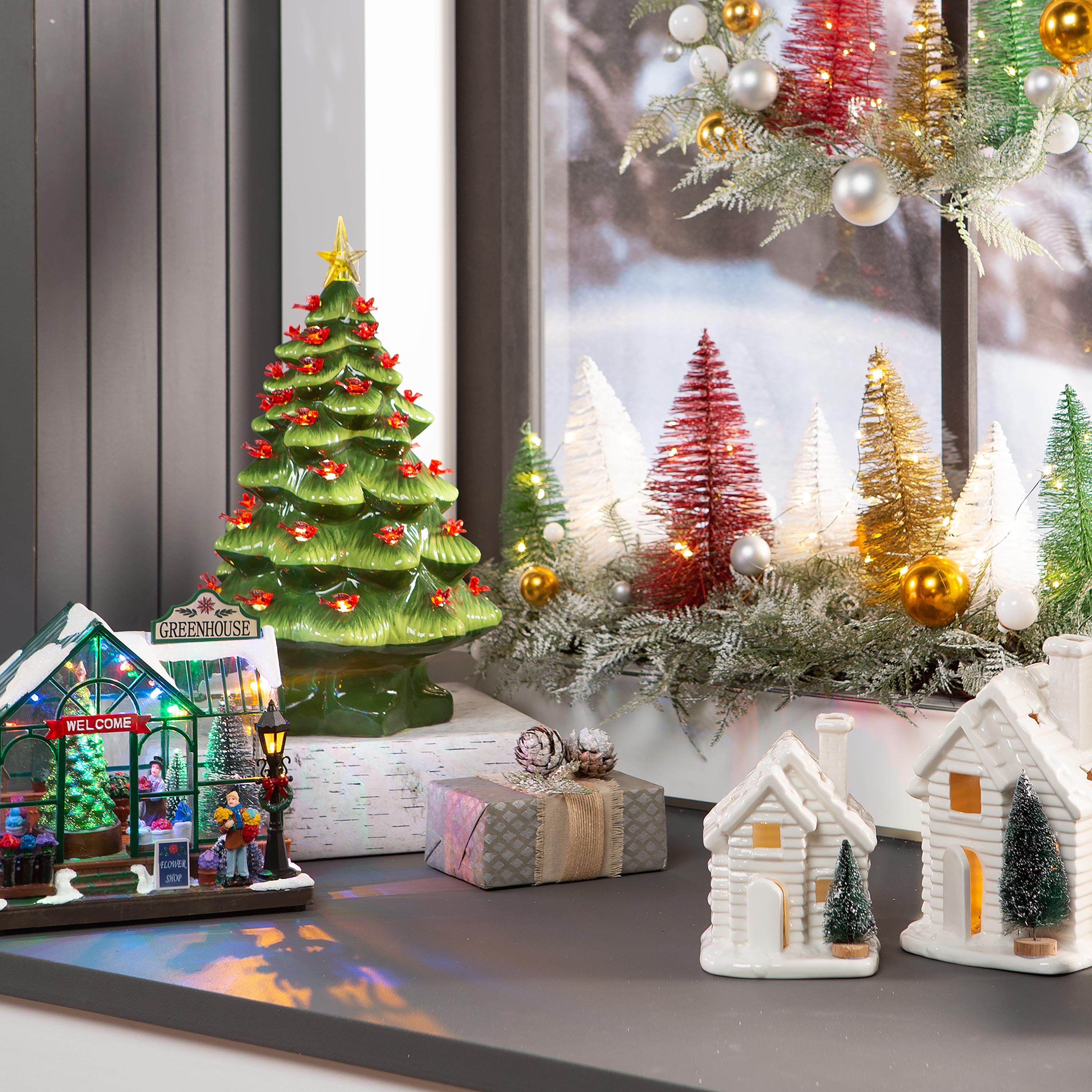 りょう様オーダー専用Christmas アレンジ.壁掛けオブジェ他おまとめ Lighted Houses with Bottle Brush Trees, Set of 2 – Plow & Hearth