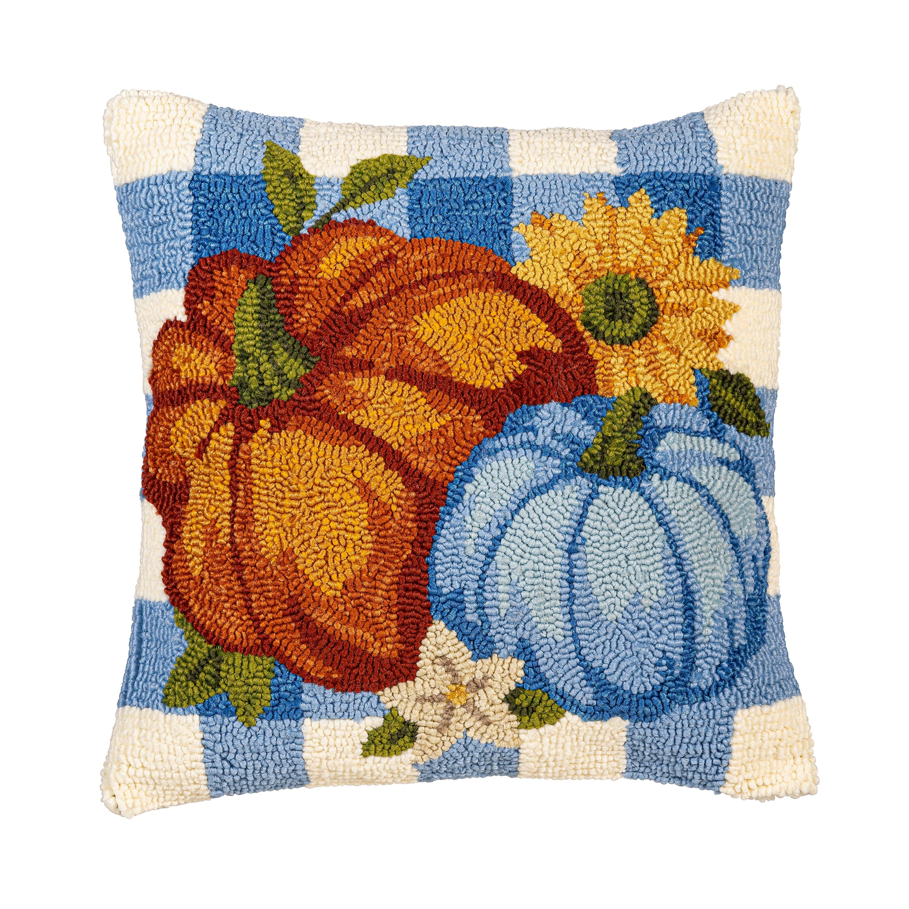 Indoor/Outdoor Pumpkin Patch Hooked Polypropylene Throw Pillow 18
