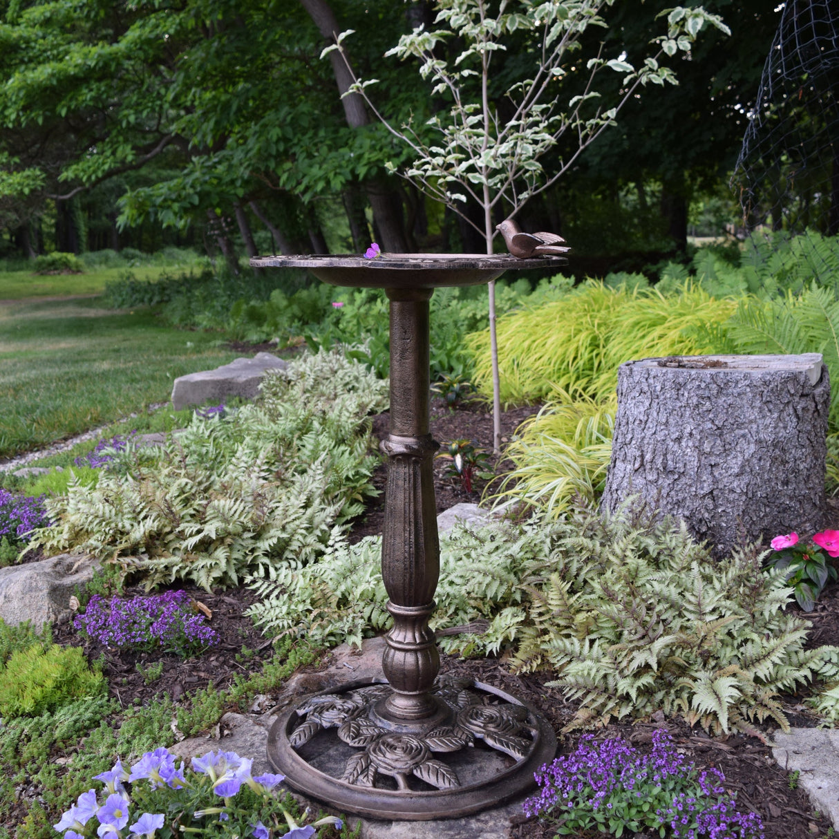 Round Cast Aluminum Metal 29-in Bronze Bird Bath with Roses