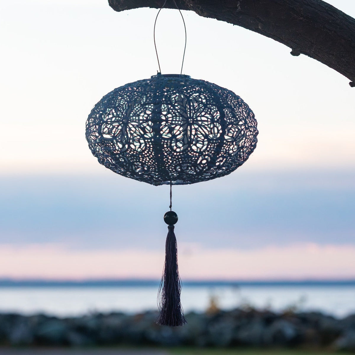 Soji Stella - Tassel Oval - 14" Solar Lantern