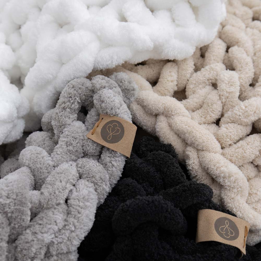Infinite Chunky Knit Blanket, Minky, 43” x 70”, Blanc