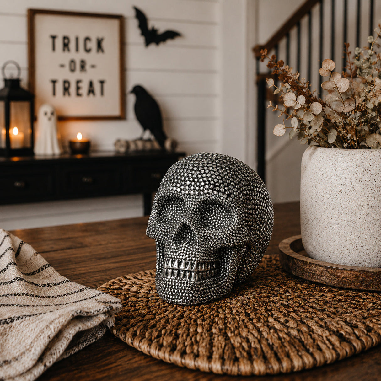 Tabletop Skull Statue
