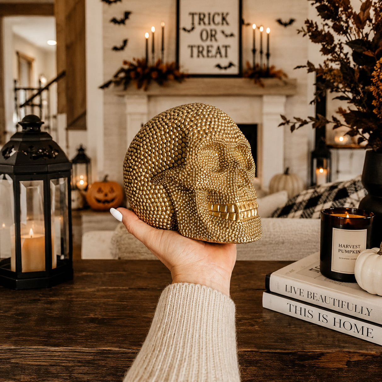 Tabletop Skull Statue