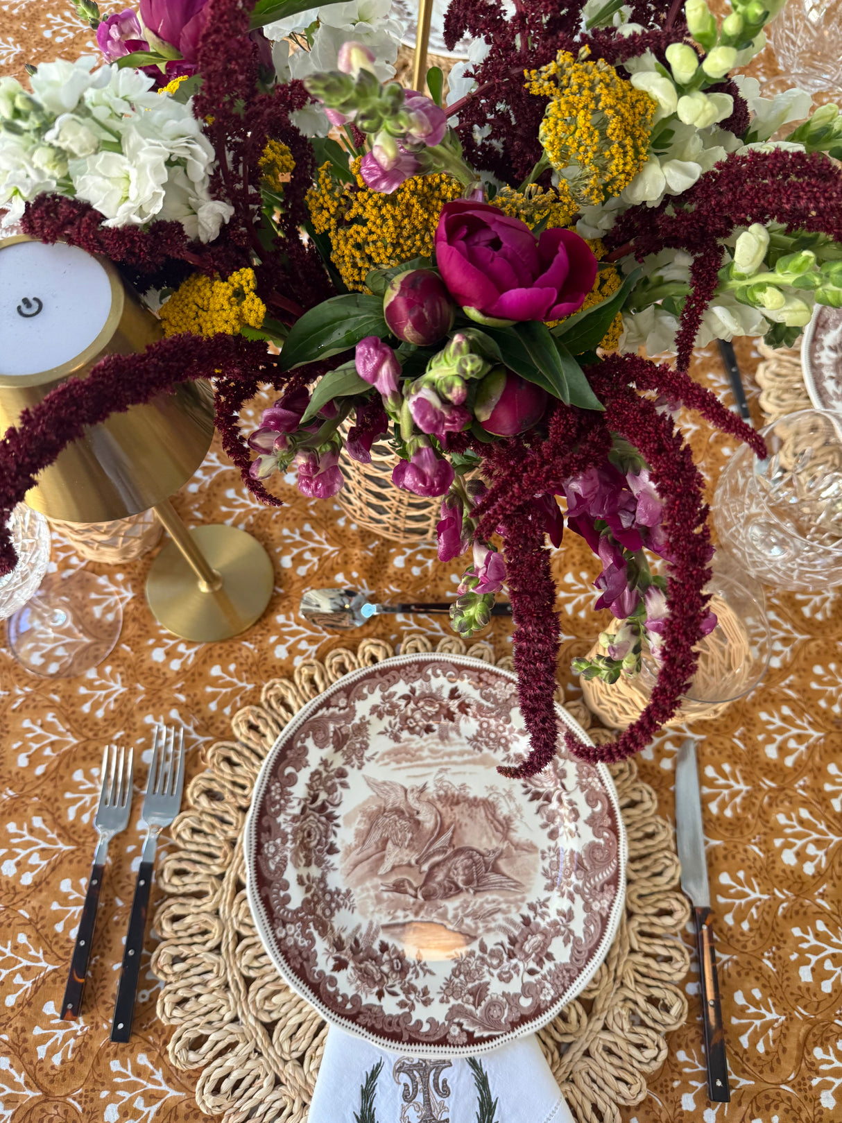 Laurel Tablecloth in Goldenrod