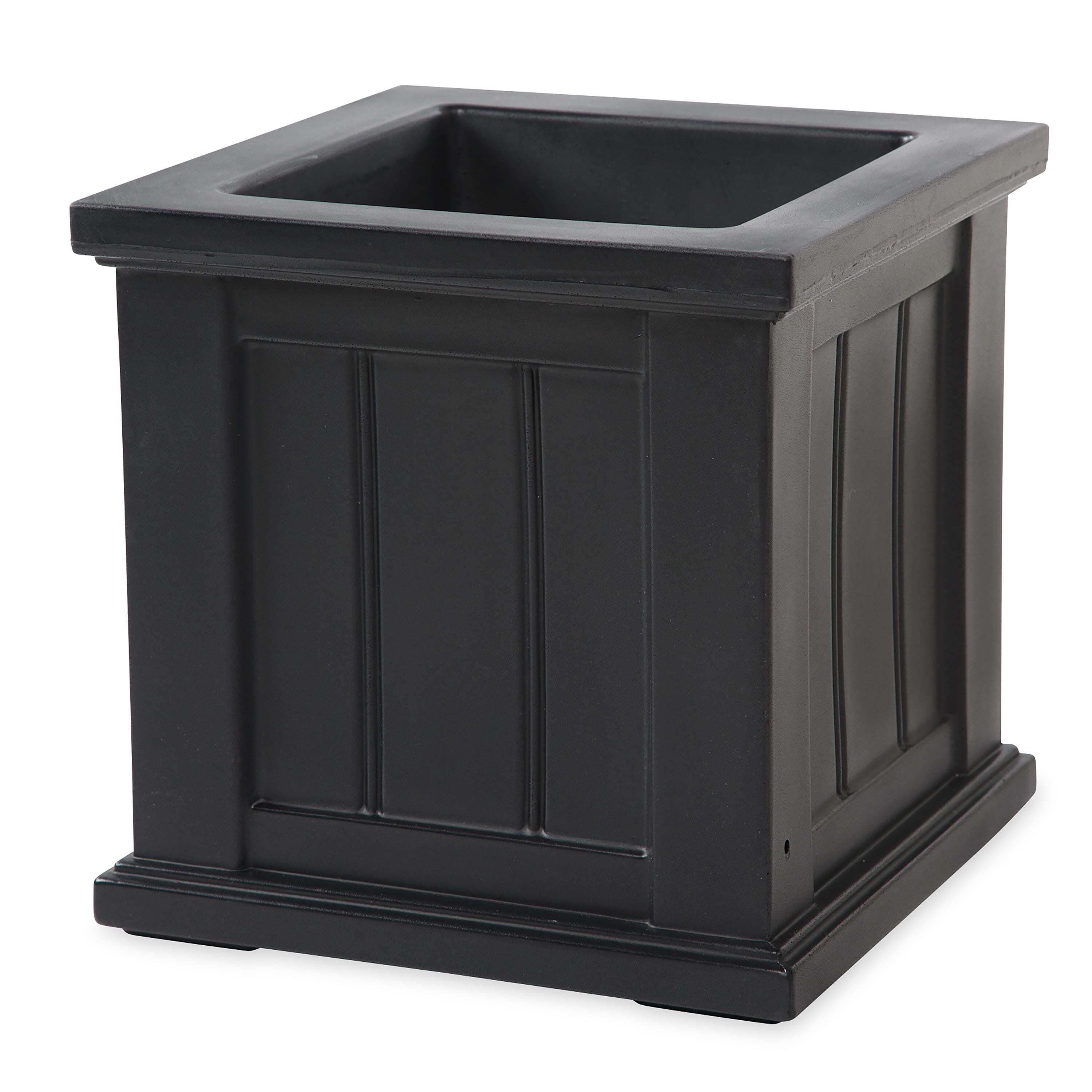 Evergreen Lexington Planter
