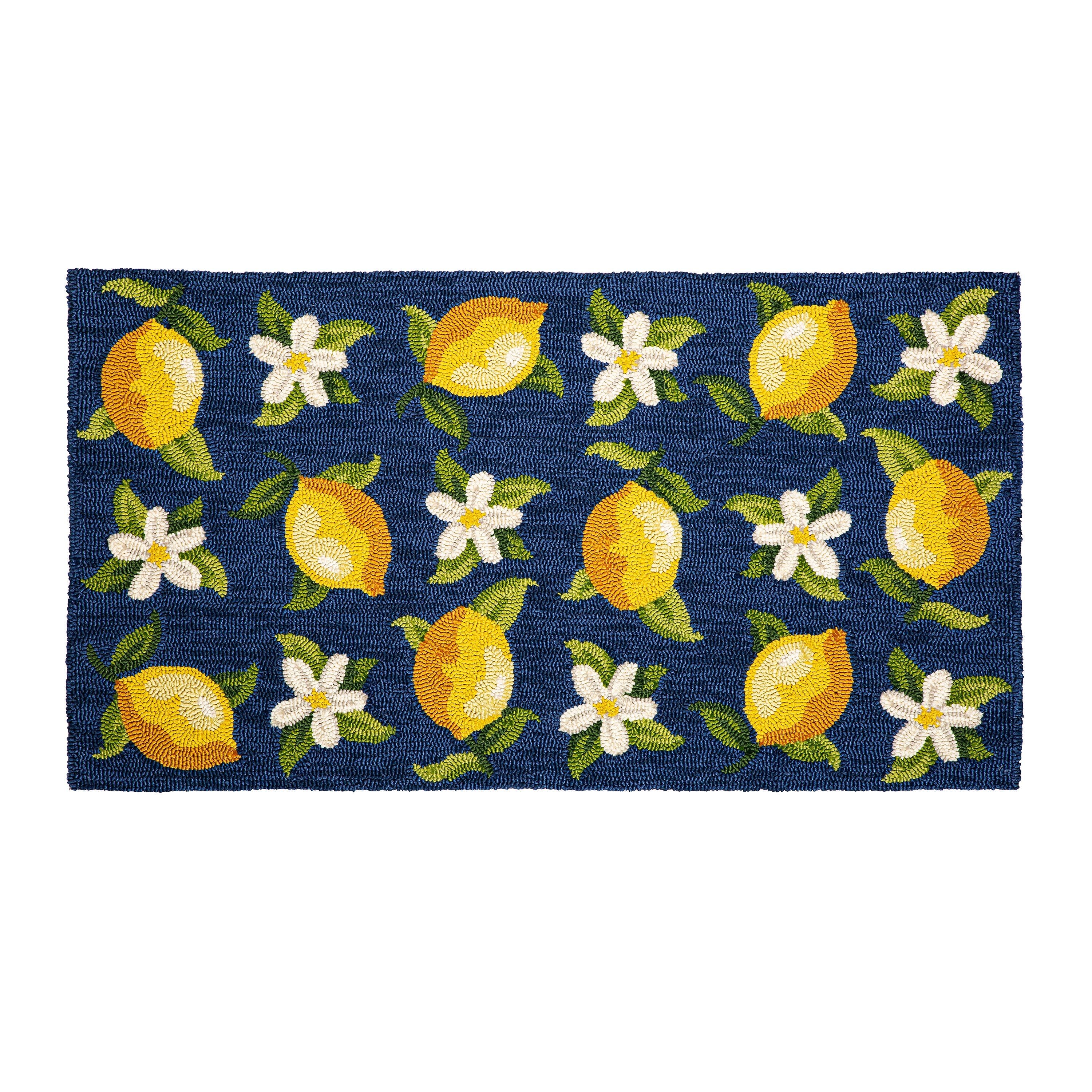 Indoor/Outdoor Hooked Polypropylene Lemon Blossoms Accent Rug 24